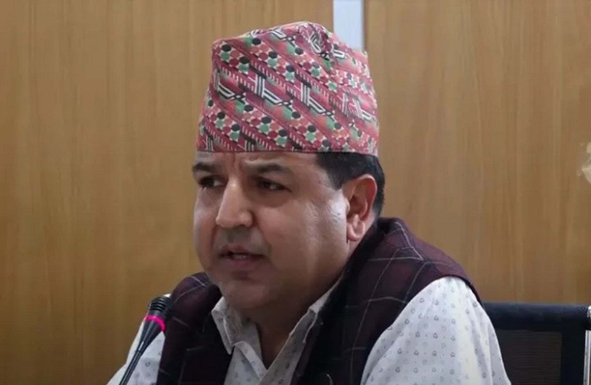 कांग्रेसका सांसद सुनिल शर्मा पक्राउ